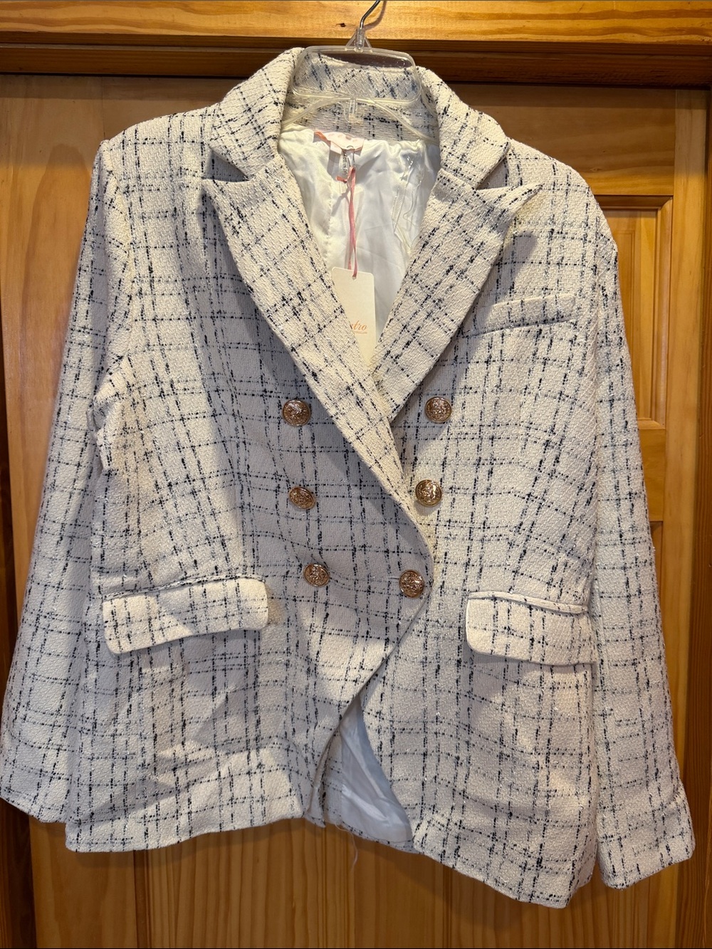 entro White Plaid Tweed Double-Breasted Blazer with Gold Buttons